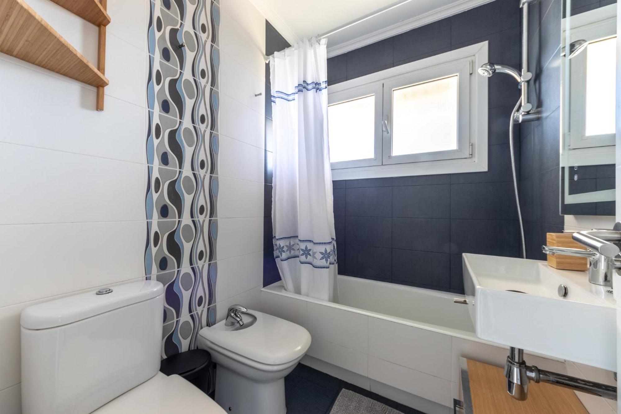 Primera Linea De Playa Surf & Beach Sopelana Exterior photo