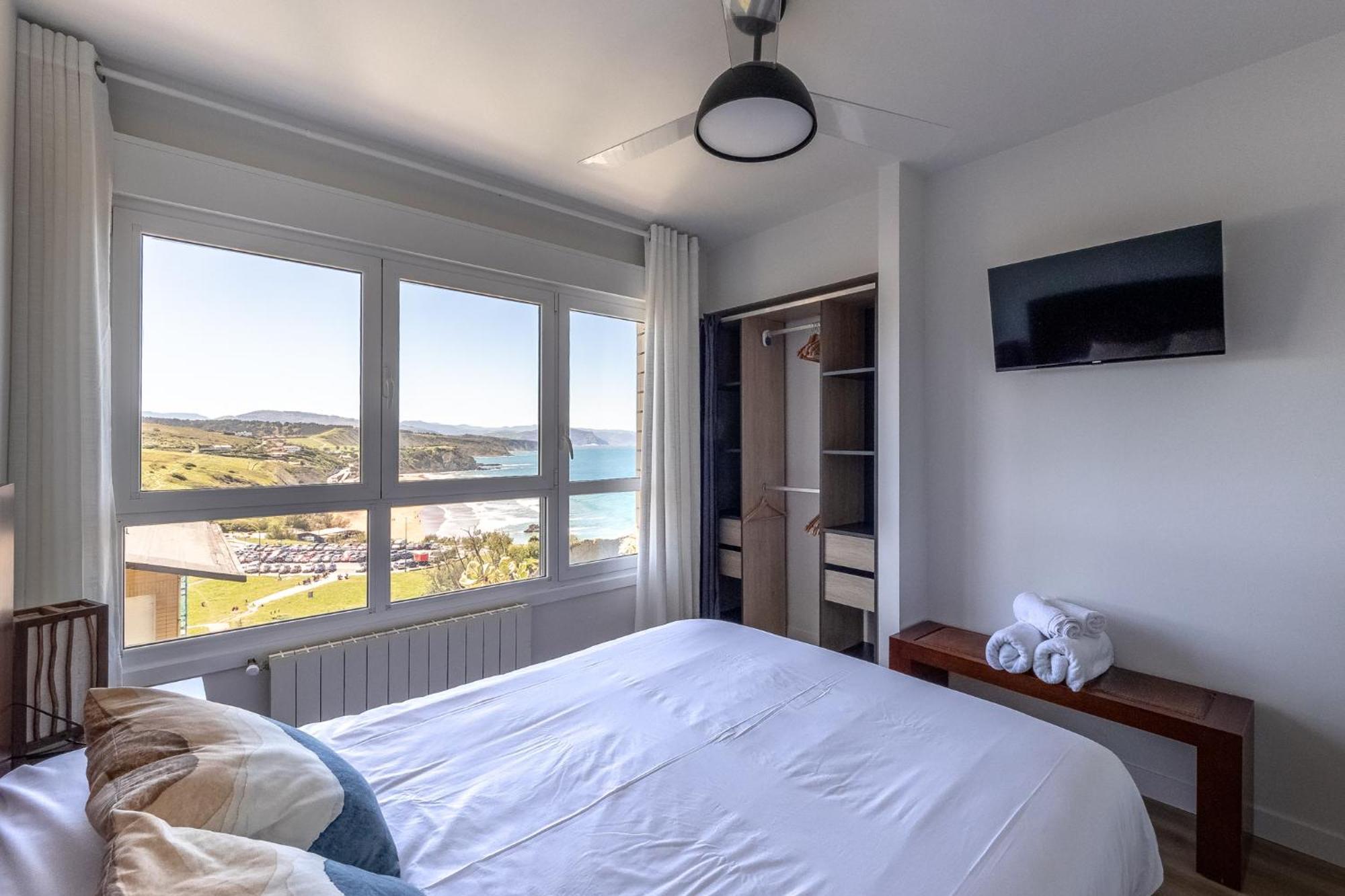 Primera Linea De Playa Surf & Beach Sopelana Exterior photo